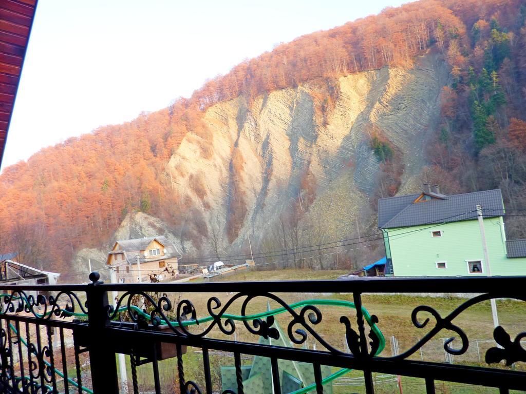 Sadyba Bilya Richky Yaremche Quarto foto